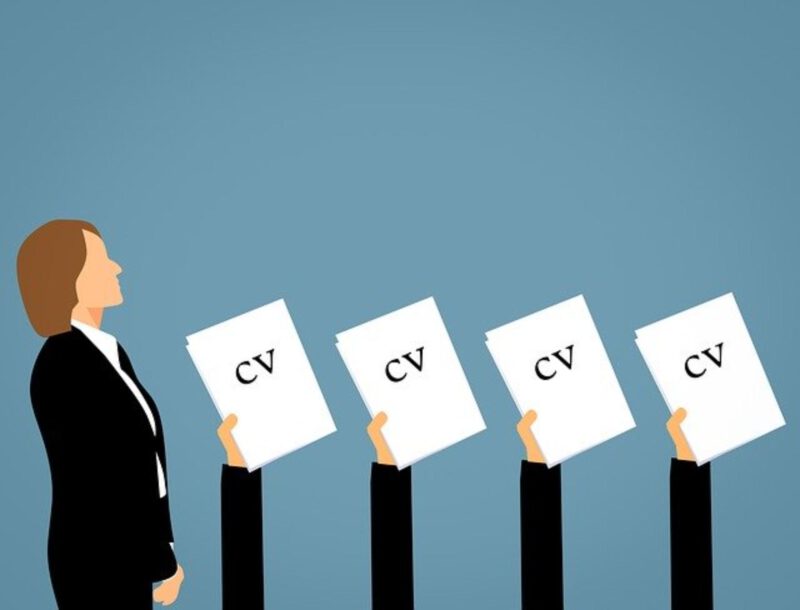 Szukasz pracy? Przygotuj porządne CV!